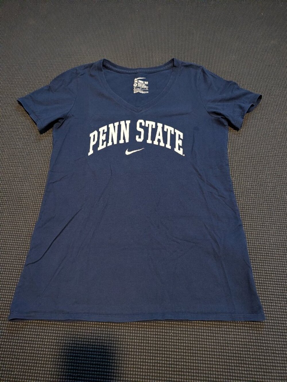 Medium Slim Nike Penn State VNeck Navy Tee